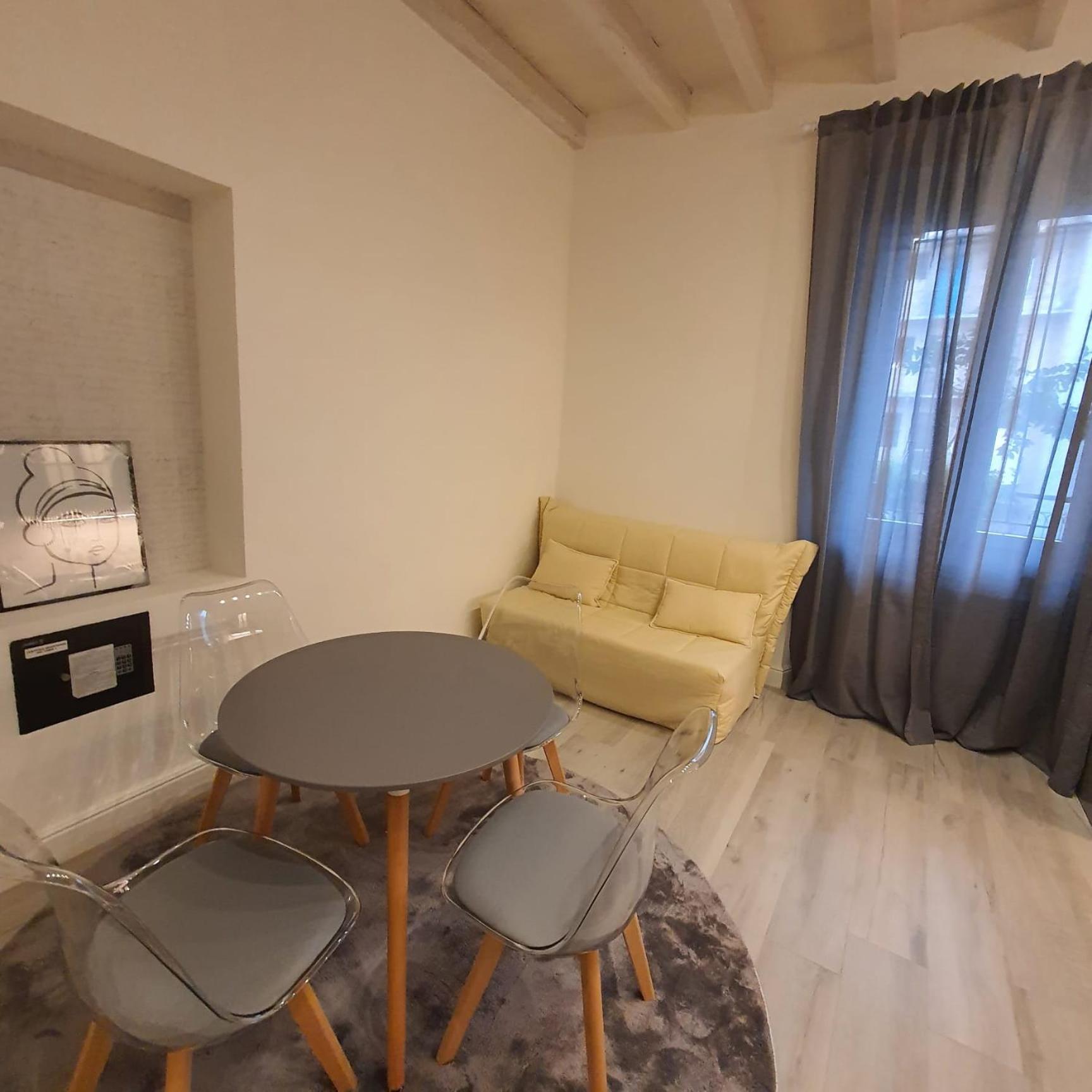 Casa Di Ringhiera Old Apartment Mailand
